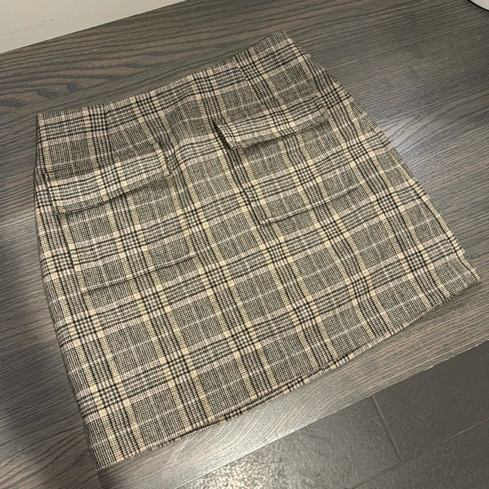 Reformation tweed skirt size 2